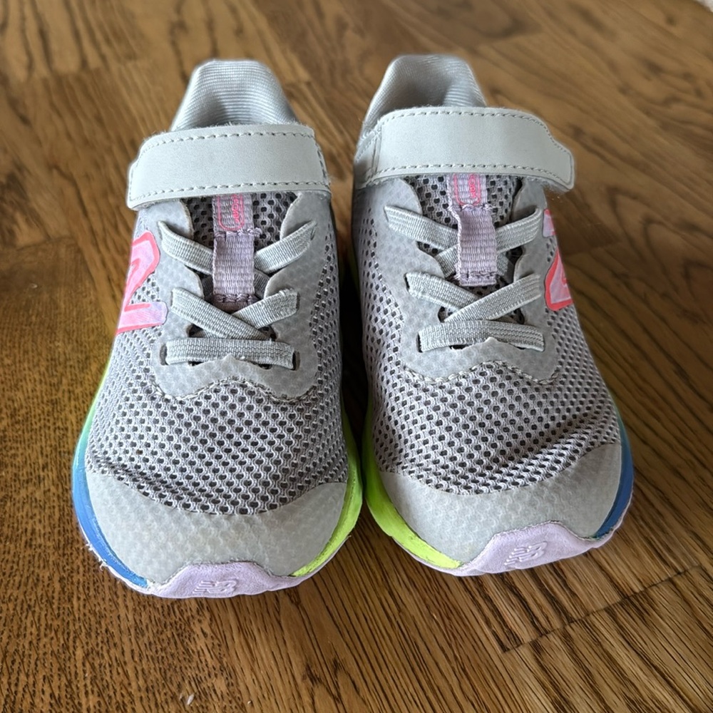 New Balance Fresh Foam Arishi V4 Sneaker Toddler Sz 6 Girls